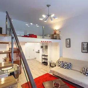 Karavan Corner Apartamento Budapest