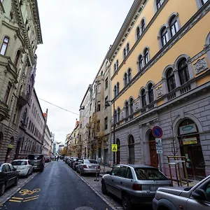 Palace Quarter Apartamento Budapest